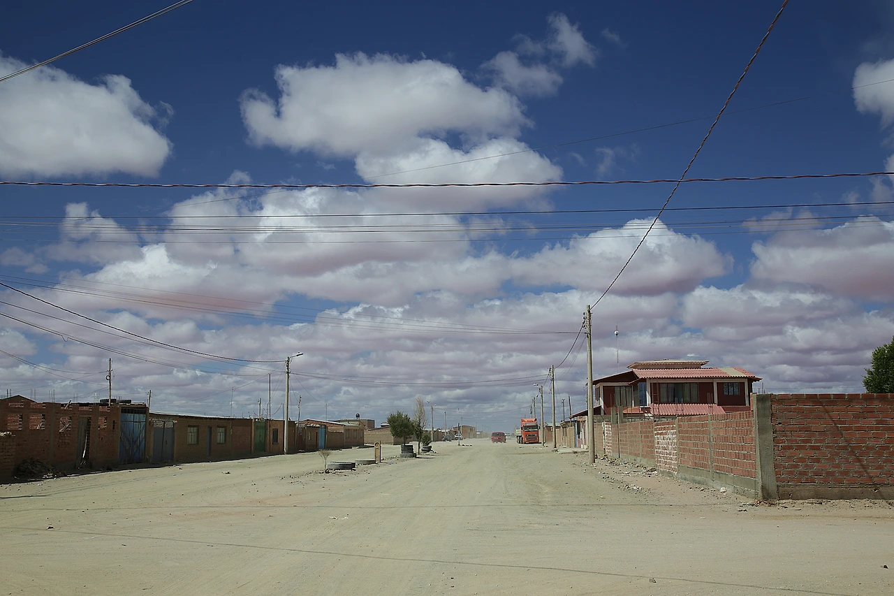 우유니 시내.JPG