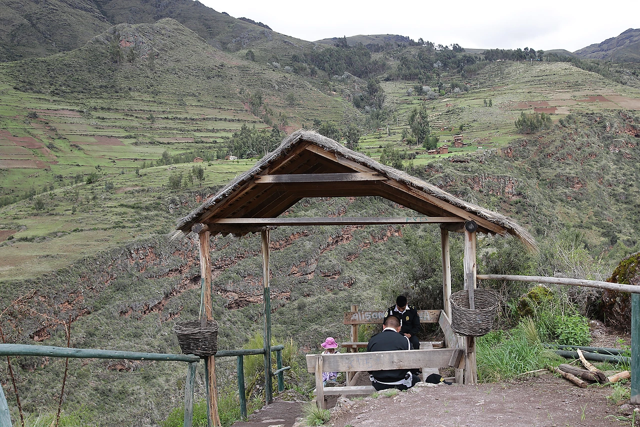 31 정상 경찰관.JPG