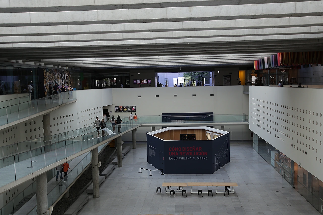 10 대통령궁 지하 상가.JPG