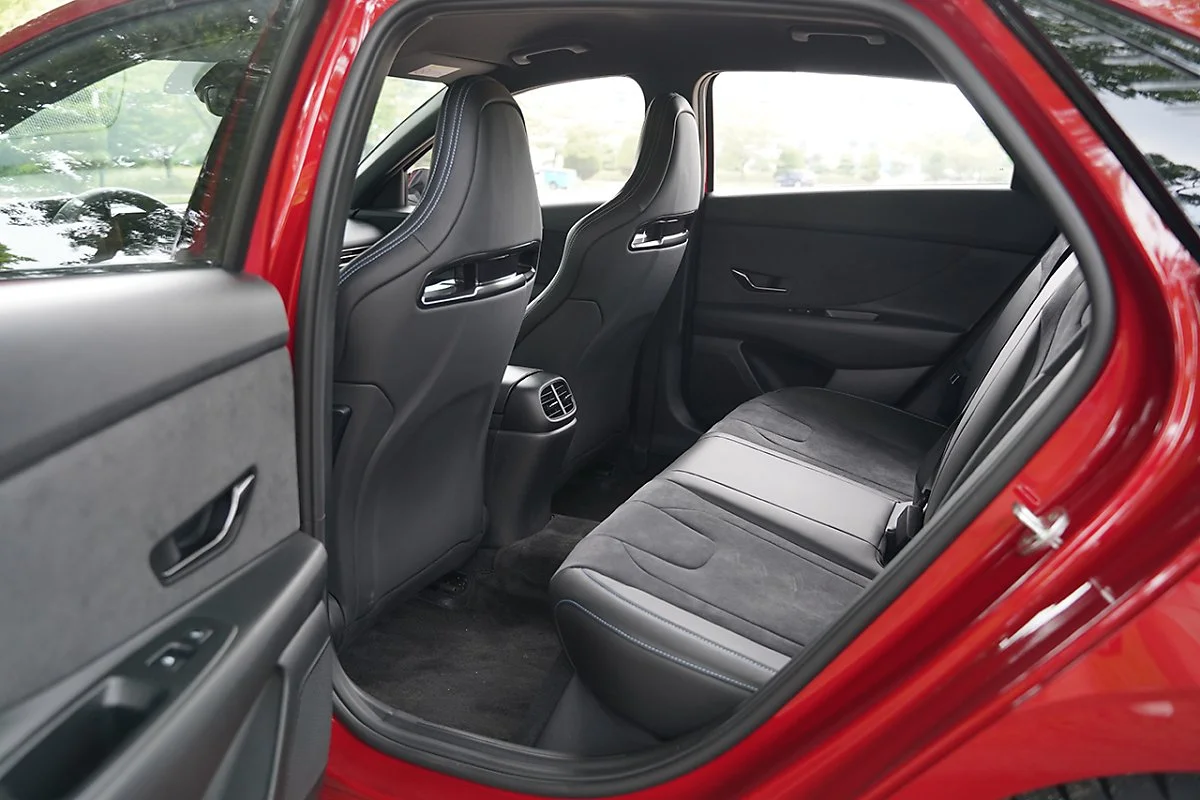 HWY00127.JPG?type=w1200