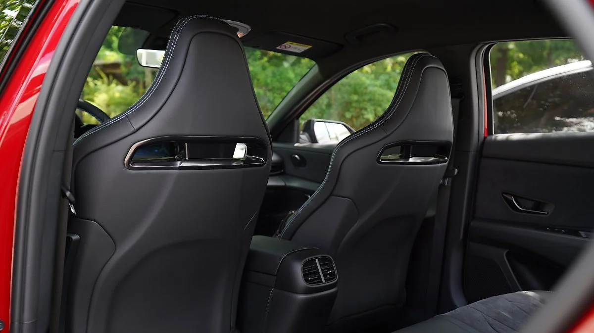 FL_03989.JPG?type=w1200