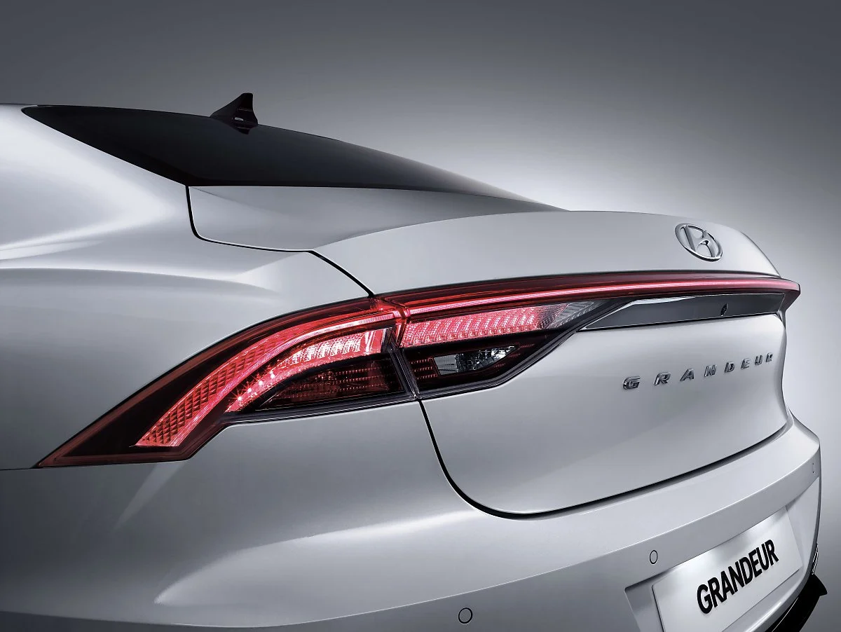 %EC%88%98%EC%A0%95%EB%90%A8_IG_FL_LED_%EB%A6%AC%EC%96%B4_%EC%BD%A4%EB%B9%84%EB%9E%A8%ED%94%84%28GL%29.jpg?type=w1200