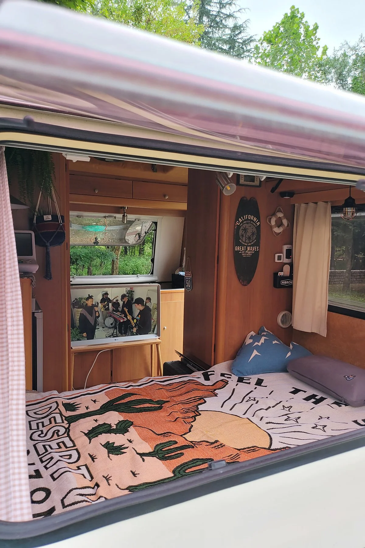 012_2.jpg?type=w1200