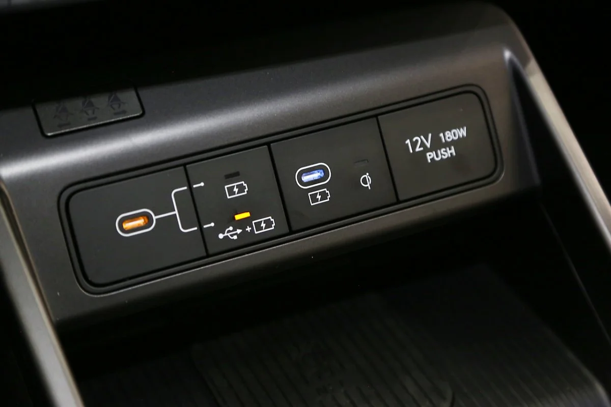 A_%28100%29.JPG?type=w1200