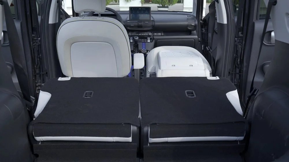 bat11ch_FL_05153.JPG?type=w1200