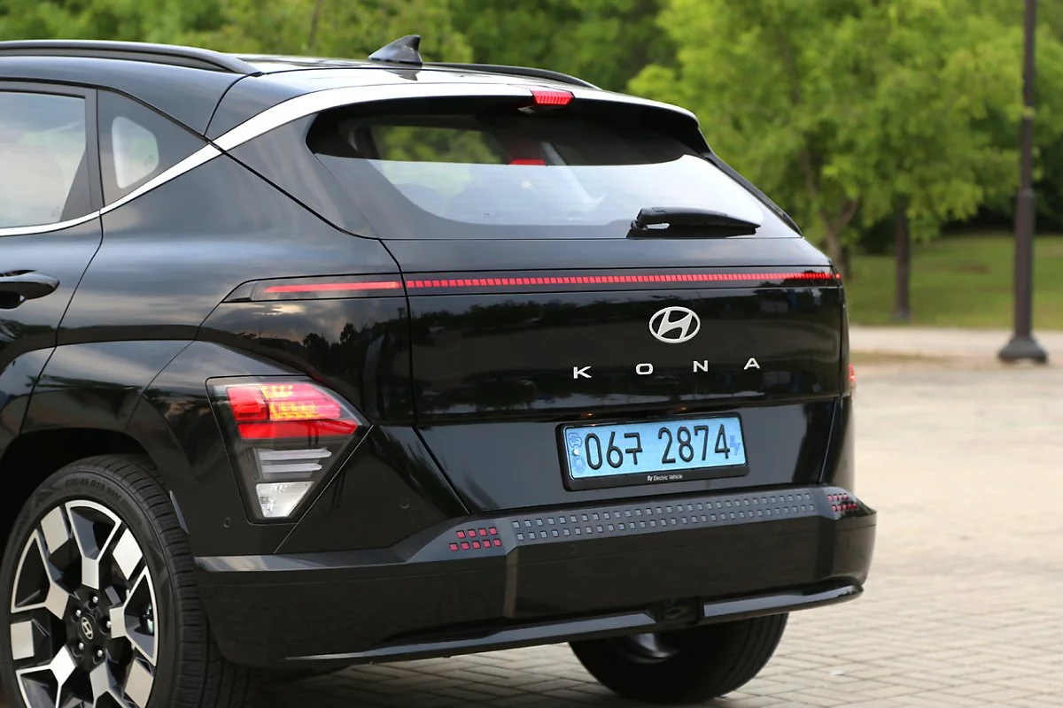 KONA_EV_%2838%29.JPG?type=w1200