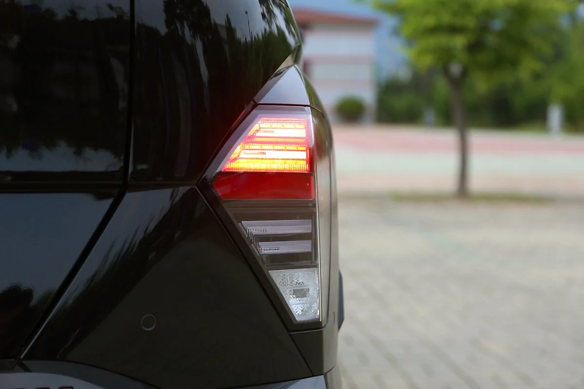 KONA_EV_%2844%29.JPG?type=w1200