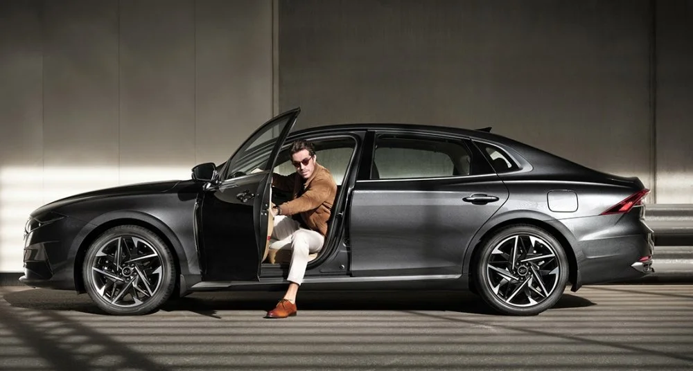 azera-ig-fl-highlights-gallery-11-pc_%281%29.jpg?type=w1200