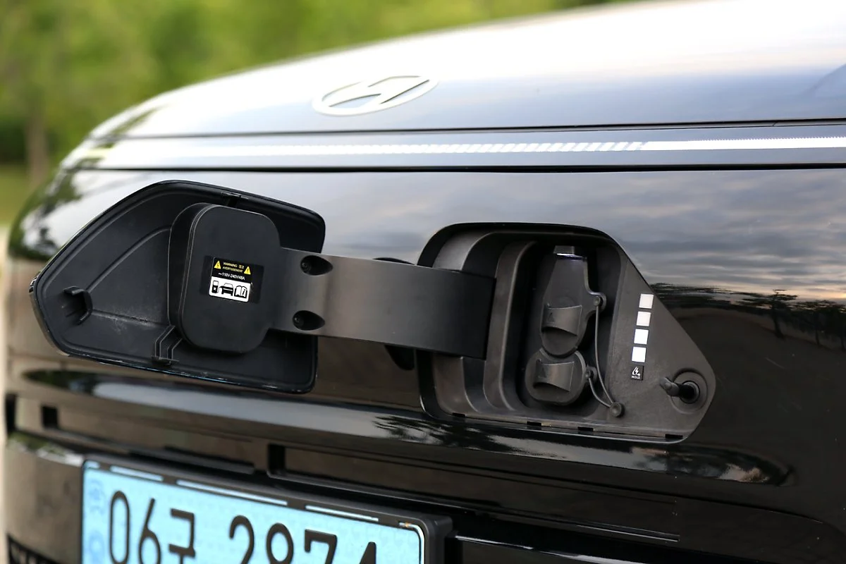 KONA_EV_%2830%29.JPG?type=w1200