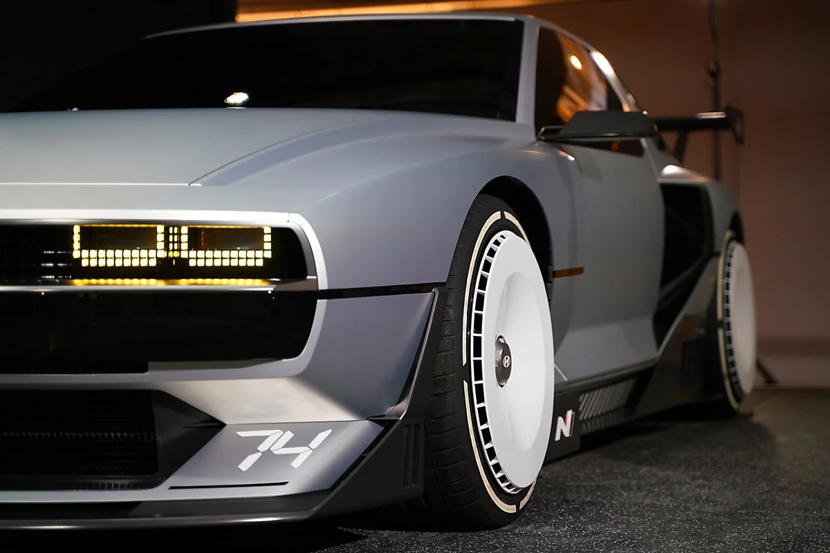 1HWY00119.jpg?typew1200