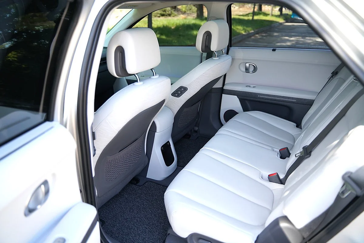 HWY00087.JPG?type=w1200