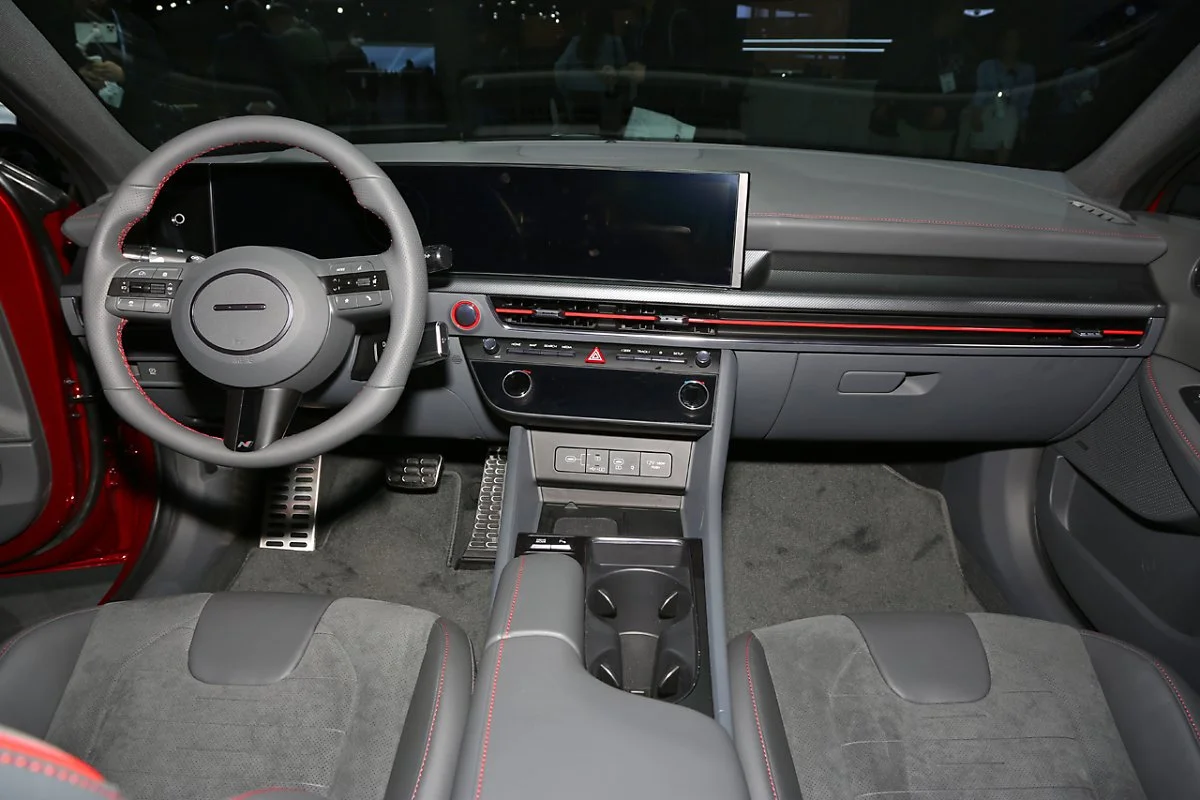 a_%2884%29.JPG?type=w1200