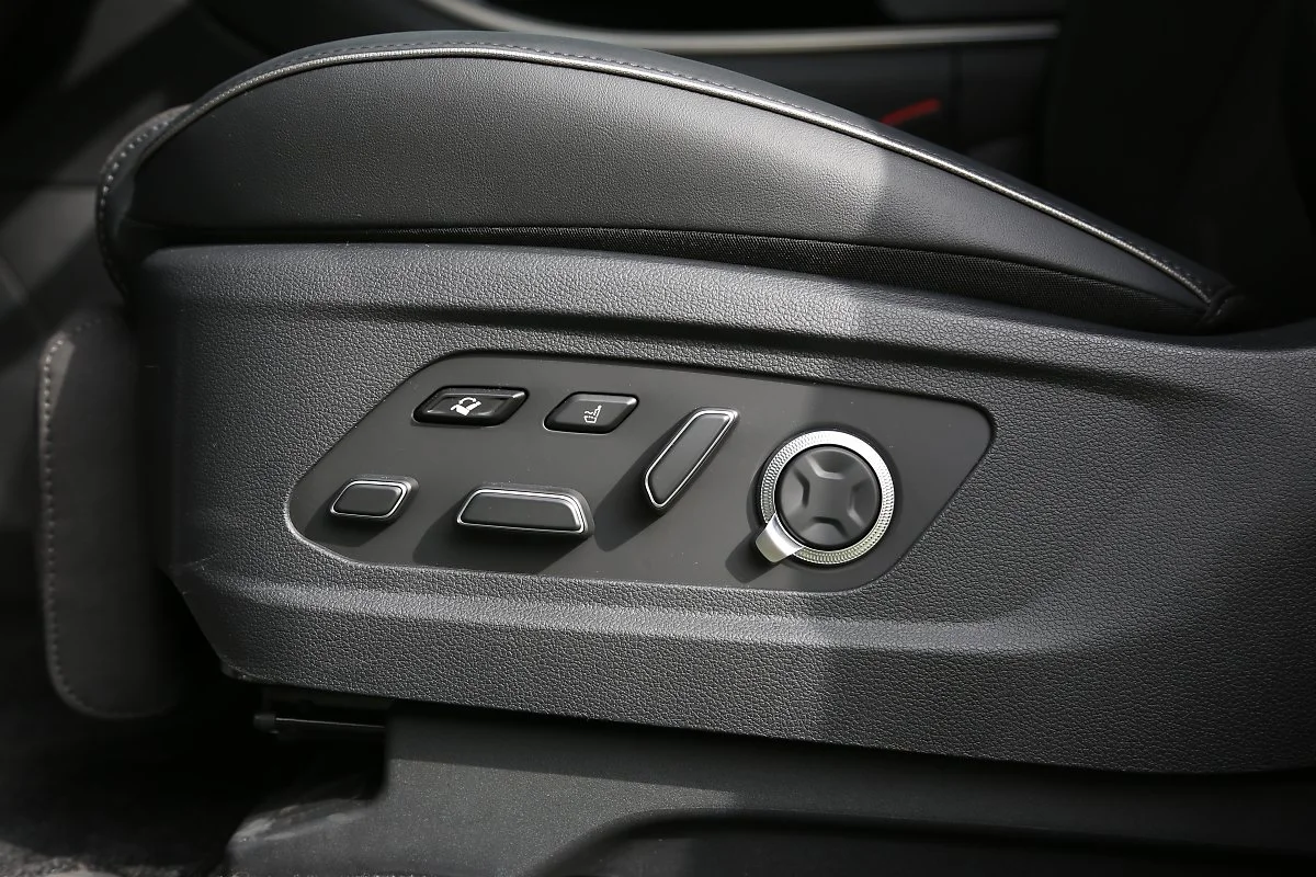 K46A3079.JPG?type=w1200