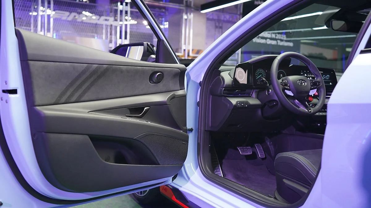 FL_03071.JPG?type=w1200