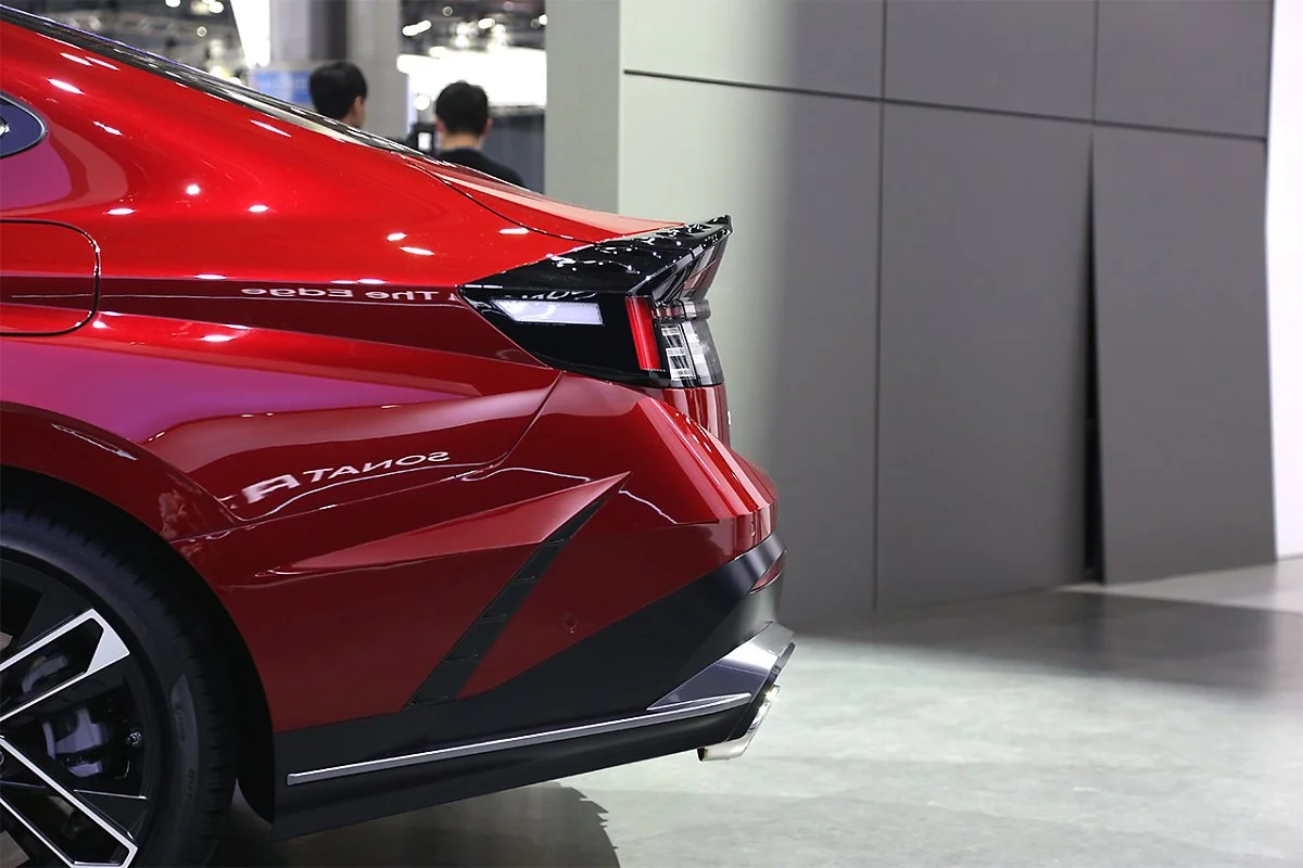 a_%2882%29.jpg?type=w1200