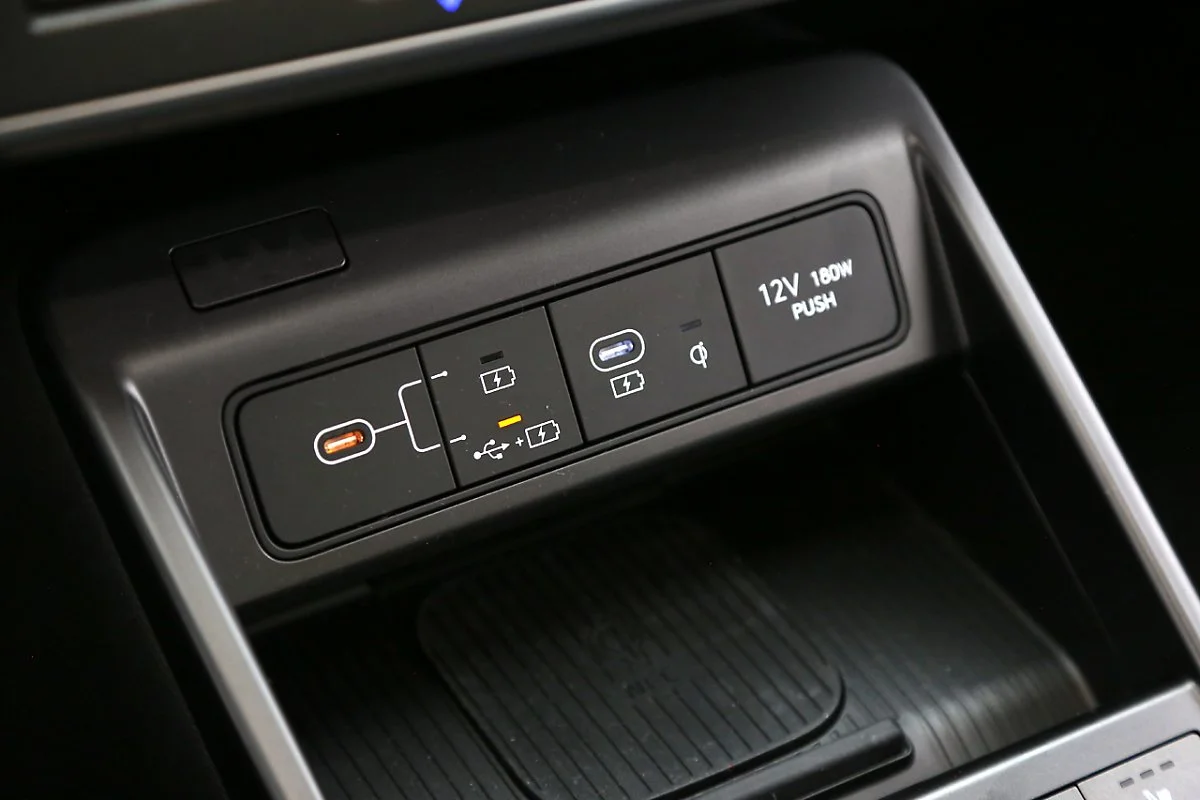 KONA_EV_%2894%29.JPG?type=w1200