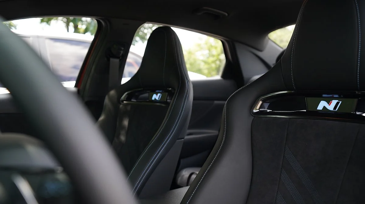 FL_04008.JPG?type=w1200