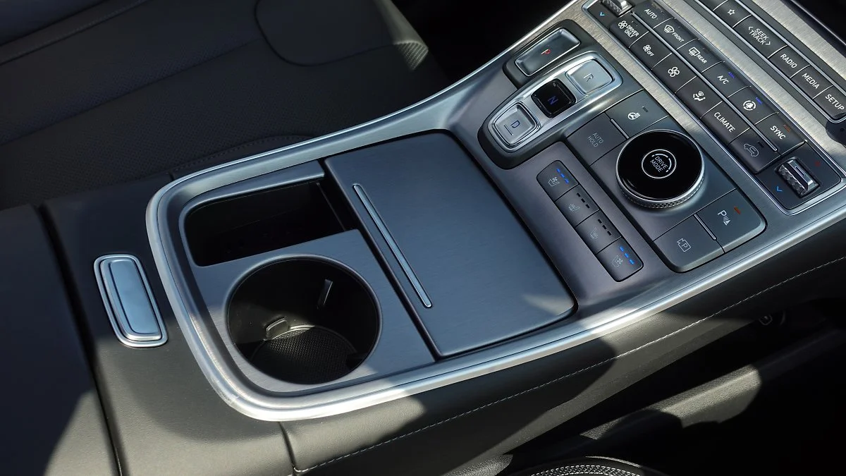 DSC02855.JPG?type=w1200