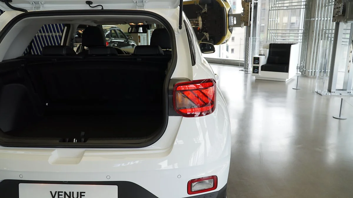 DK_09398.JPG?type=w1200