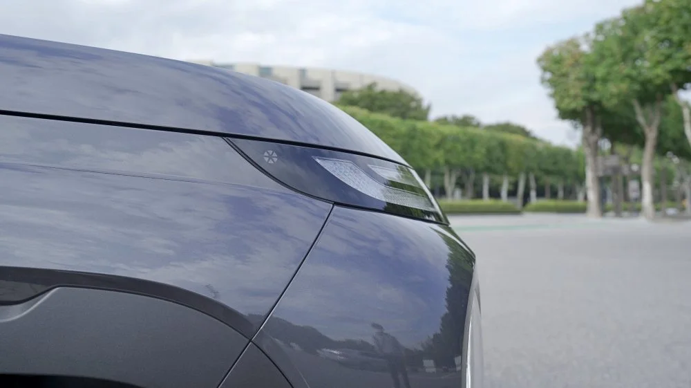 bat11ch_FL_05057.JPG?type=w1200