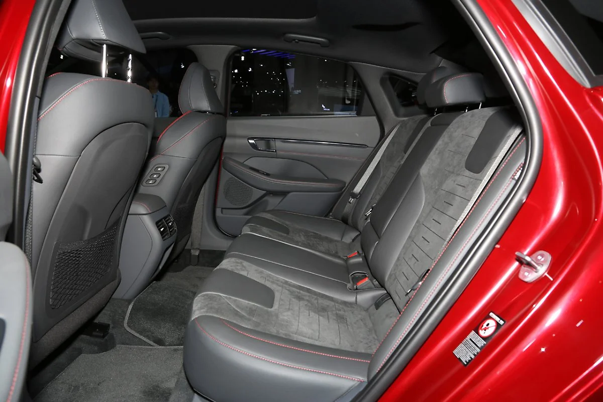 a_%2892%29.JPG?type=w1200