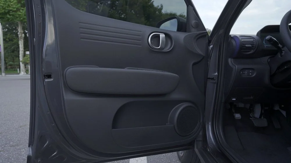 bat11ch_FL_05107.JPG?type=w1200