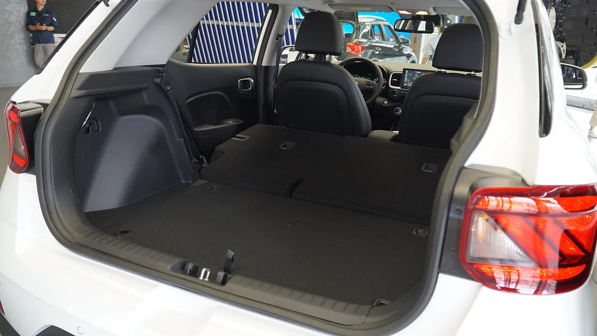 DK_09395.JPG?type=w1200