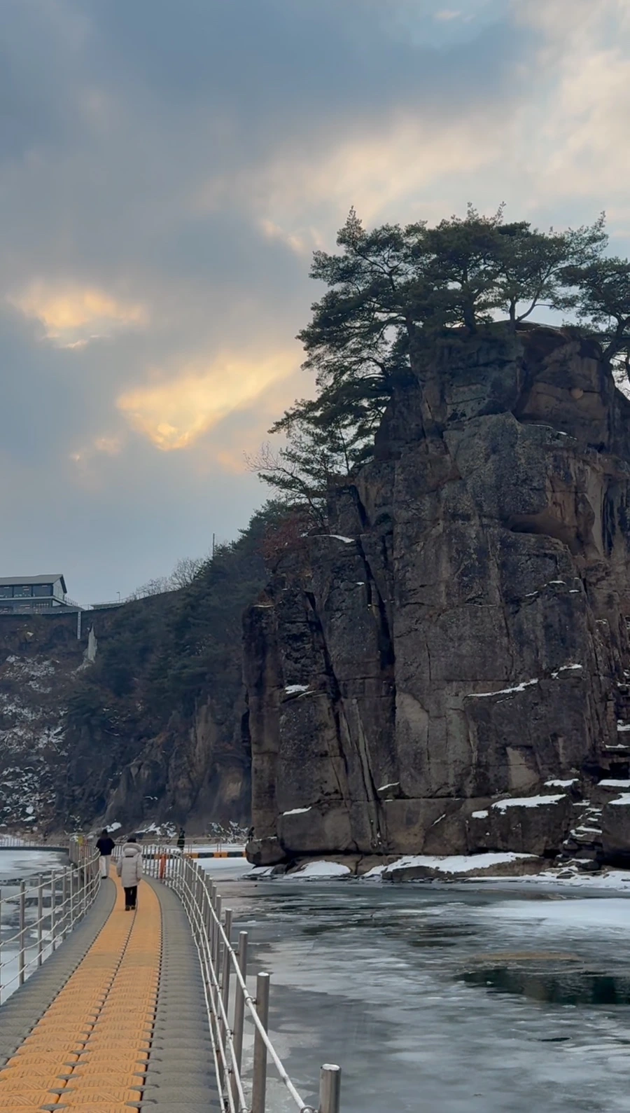 IMG_6959.jpg?type=w966