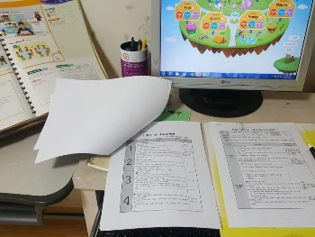 DfzbBW4zJNHj-ze_rndHdIbGzZQ