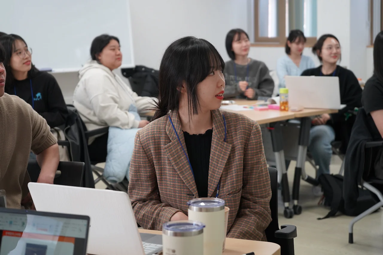 o.jpg?allow_ip=&allow_referer=&convert=&credential=x1C3ERO3HtWumceYJIc6Iy5xFkaVEoIp&expires=1711283629&signature=wZo3nVlSNtw%2Bg3KT1%2BXuvMn3xmM%3D&watermark=&wsc=