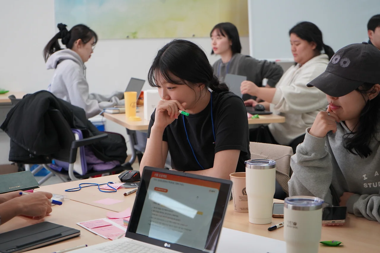 o.jpg?allow_ip=&allow_referer=&convert=&credential=x1C3ERO3HtWumceYJIc6Iy5xFkaVEoIp&expires=1711283677&signature=oZ26evPaP3zZmN56RYSLry9R3Sg%3D&watermark=&wsc=