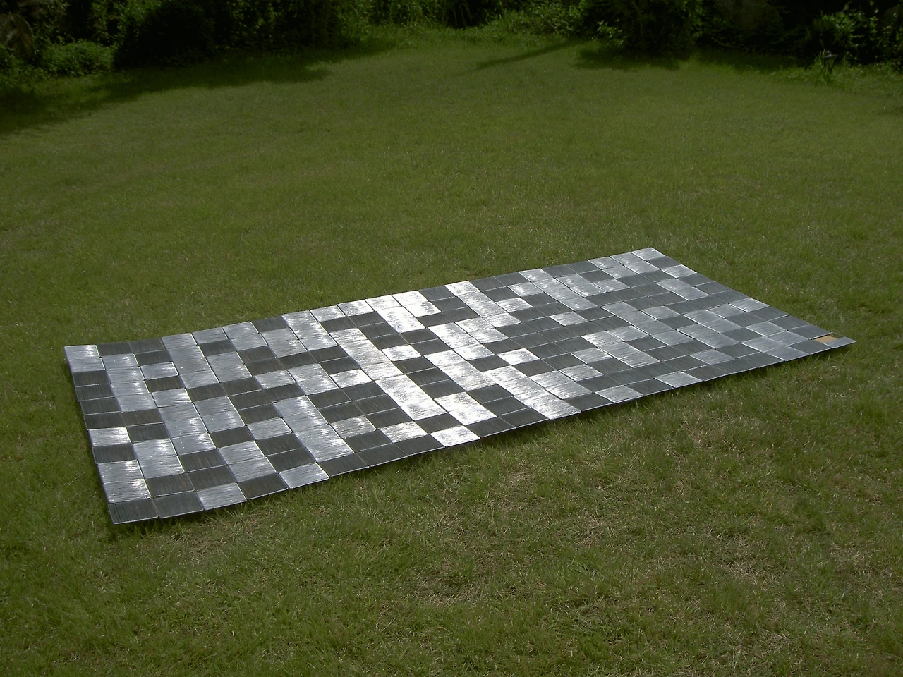 난 니 안에 서 있단다. 121 × 242 cm,   steel wire,   2008..JPG