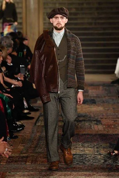 Ralph Lauren Fall 2018 Ready-to-Wear Collection (1).jfif