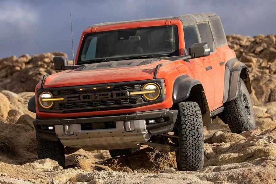 포드-브롱코-랩터-오프로드2.jpeg