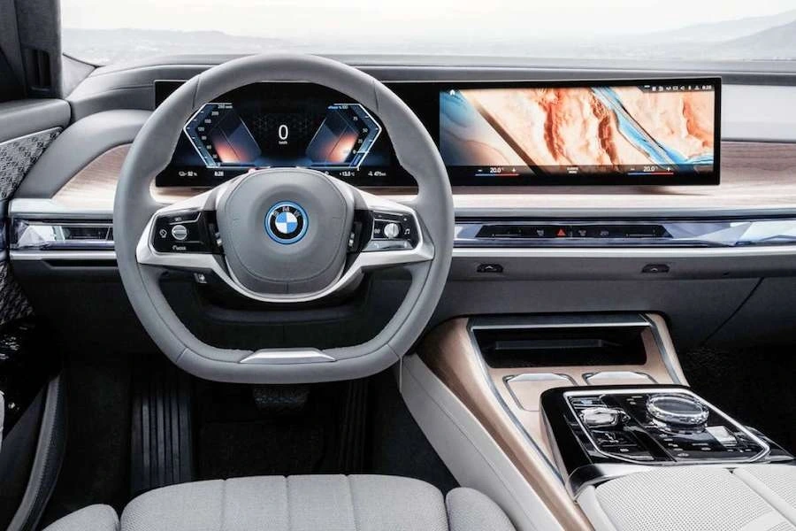 BMW-벤츠-전기차-세단-i7-eqs-BMW-i7-벤츠-eqs-수입차-친환경차-9.jpeg