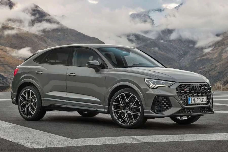 아우디-한정판-rs-q3-2.jpeg