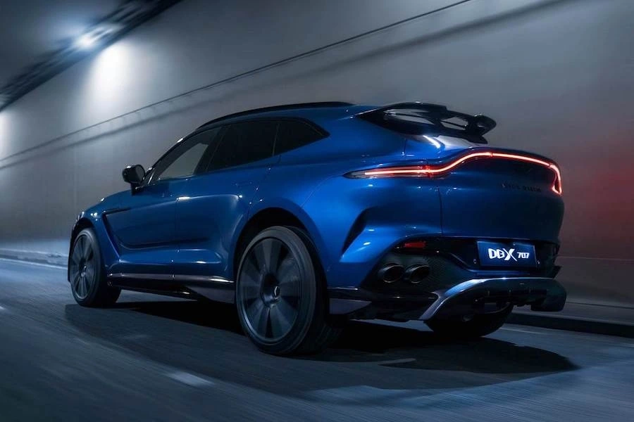애스턴마틴-고성능-suv-dbx707-3.jpeg