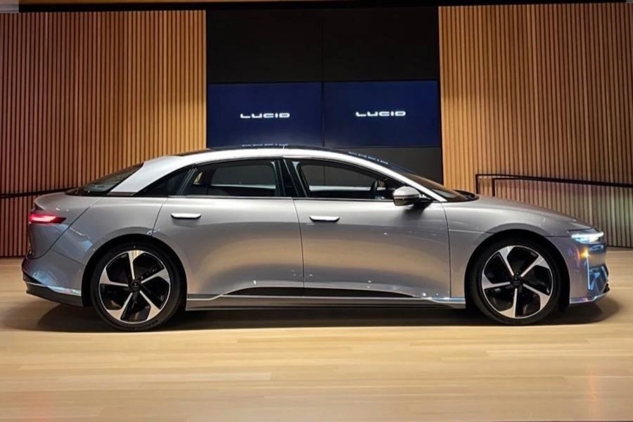 루시드-에어-그래비티-전기차-6.jpeg