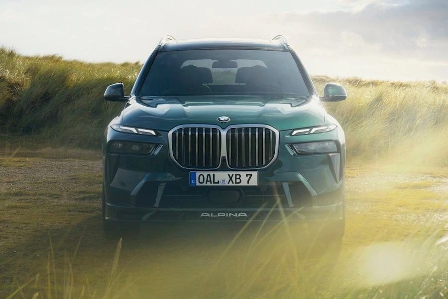 bmw-xb7-알피나-x7.jpeg
