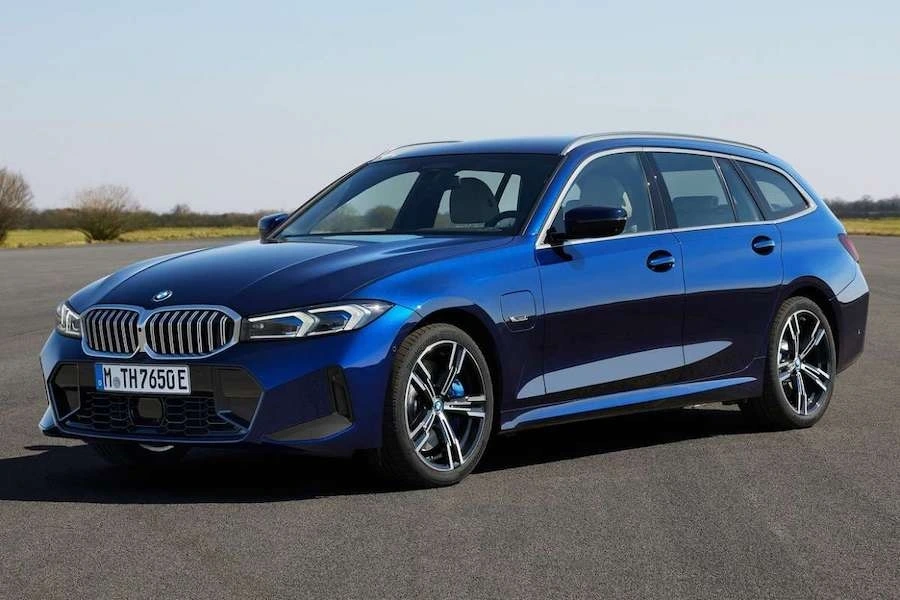 bmw-3시리즈-투어링-왜건.jpeg