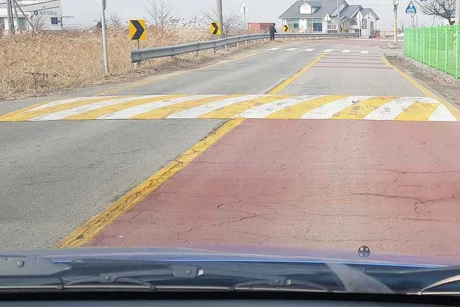 과속-방지턱-방지턱-도로-도로운전-초보운전-3.jpeg