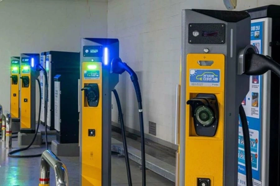 충전기-주유소-전기차-무선충전.jpeg