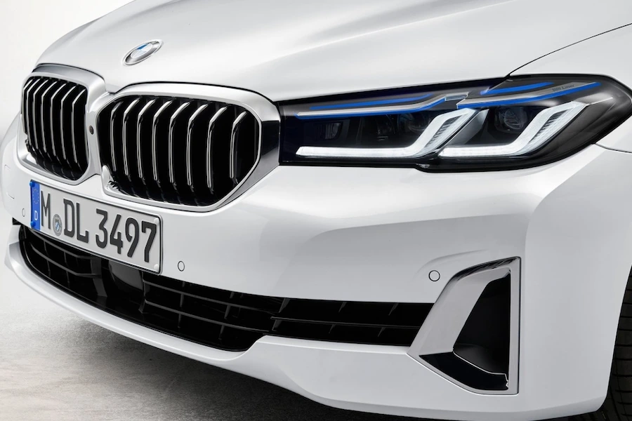 BMW-5시리즈-BMW-5시리즈-준대형세단-세단-수입차-고급차-외제차-6.jpeg