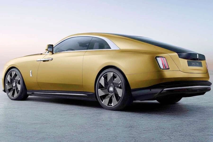 럭셔리카-쿠페-스펙터-롤스로이스-스펙터-스펙터-공개-스펙터-디자인-스펙터-성능-12.jpeg