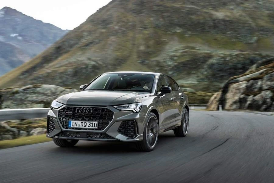 아우디-rs-q3-한정판.jpeg