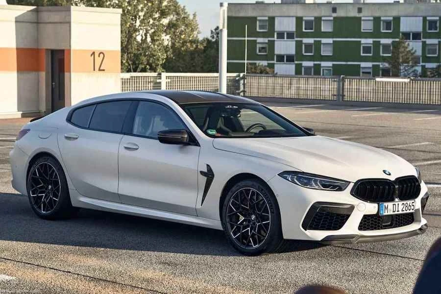 bmw-그란쿠페-쿠페-m8.jpeg