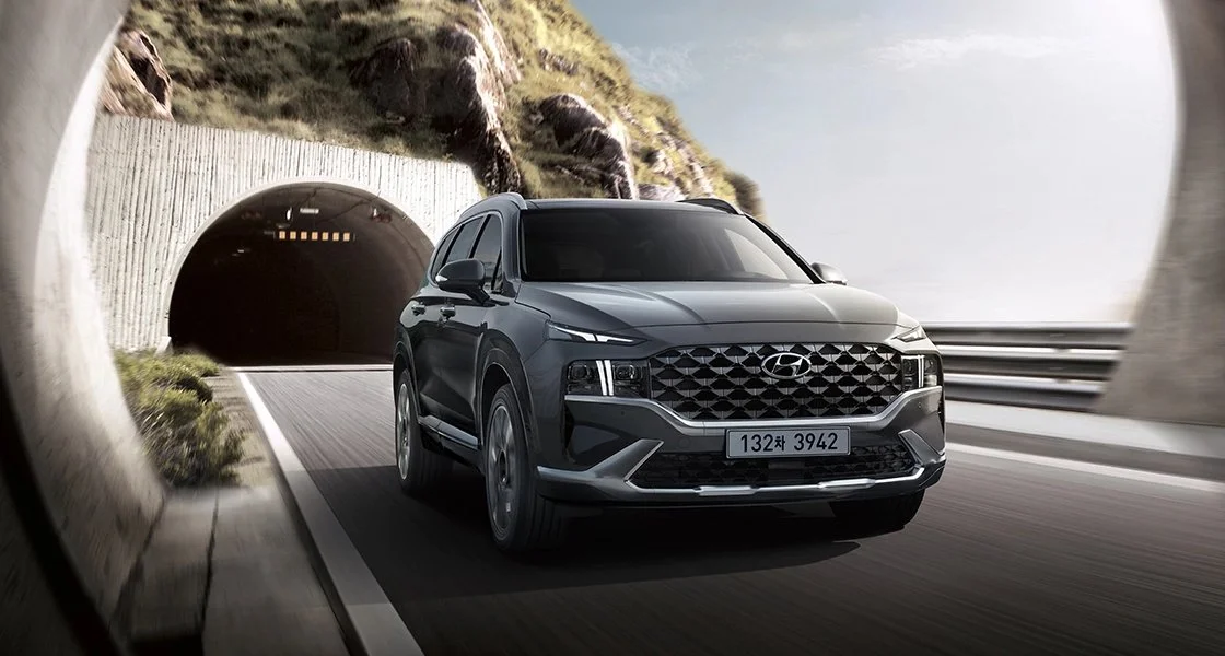 santafe_performance_calligraphy_driving.jpg?type=w1200