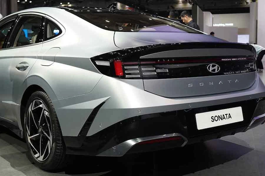 쏘나타-현대차-세단-서울모빌리티쇼-7.jpeg
