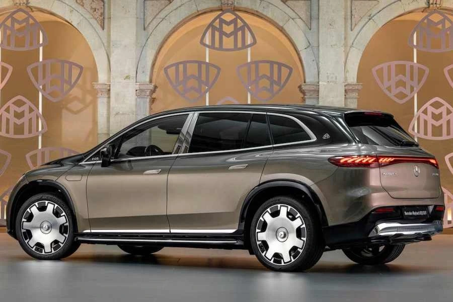 벤츠-마이바흐-eqs-suv-3.jpeg