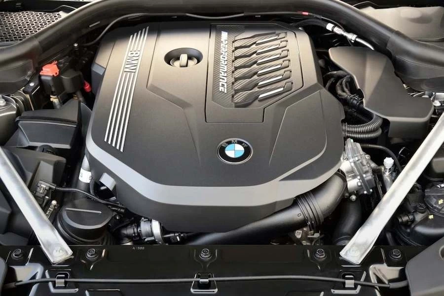 bmw-z4-lci-엔진.jpeg